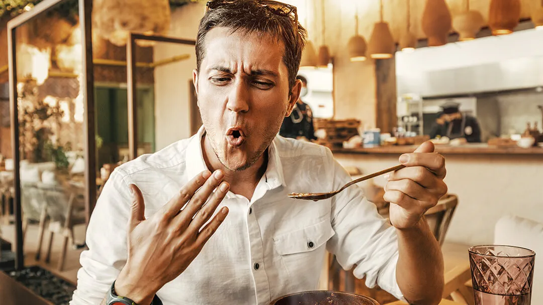 Muka ini memang kita kenal sangat, bila termakan cili pedas!