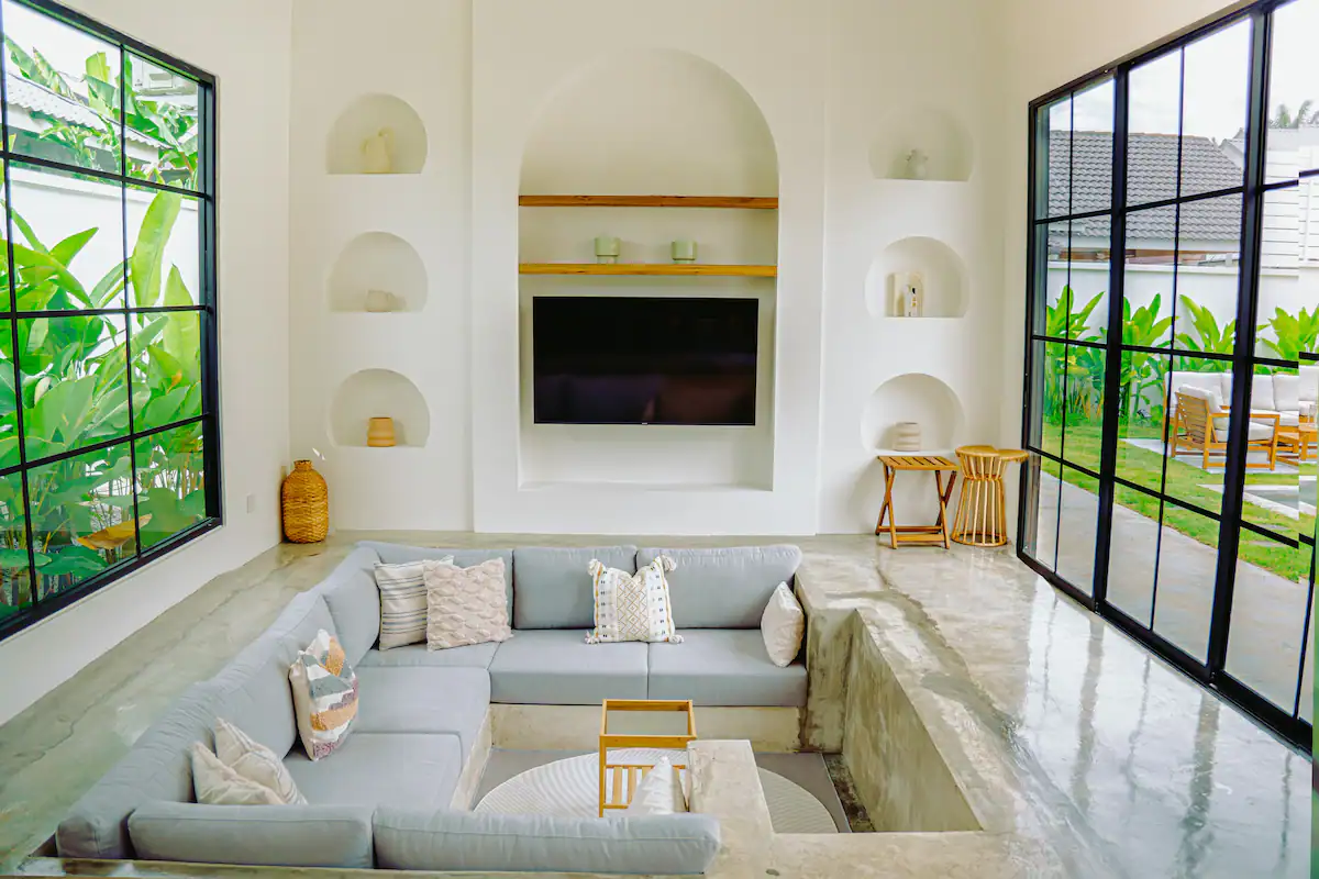 Sunken Living Room membuatkan ruang ini cukup selesa untuk lepak beramai-ramai