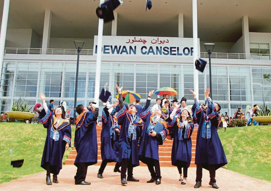 Masa hadapan negara bergantun kepada graduan