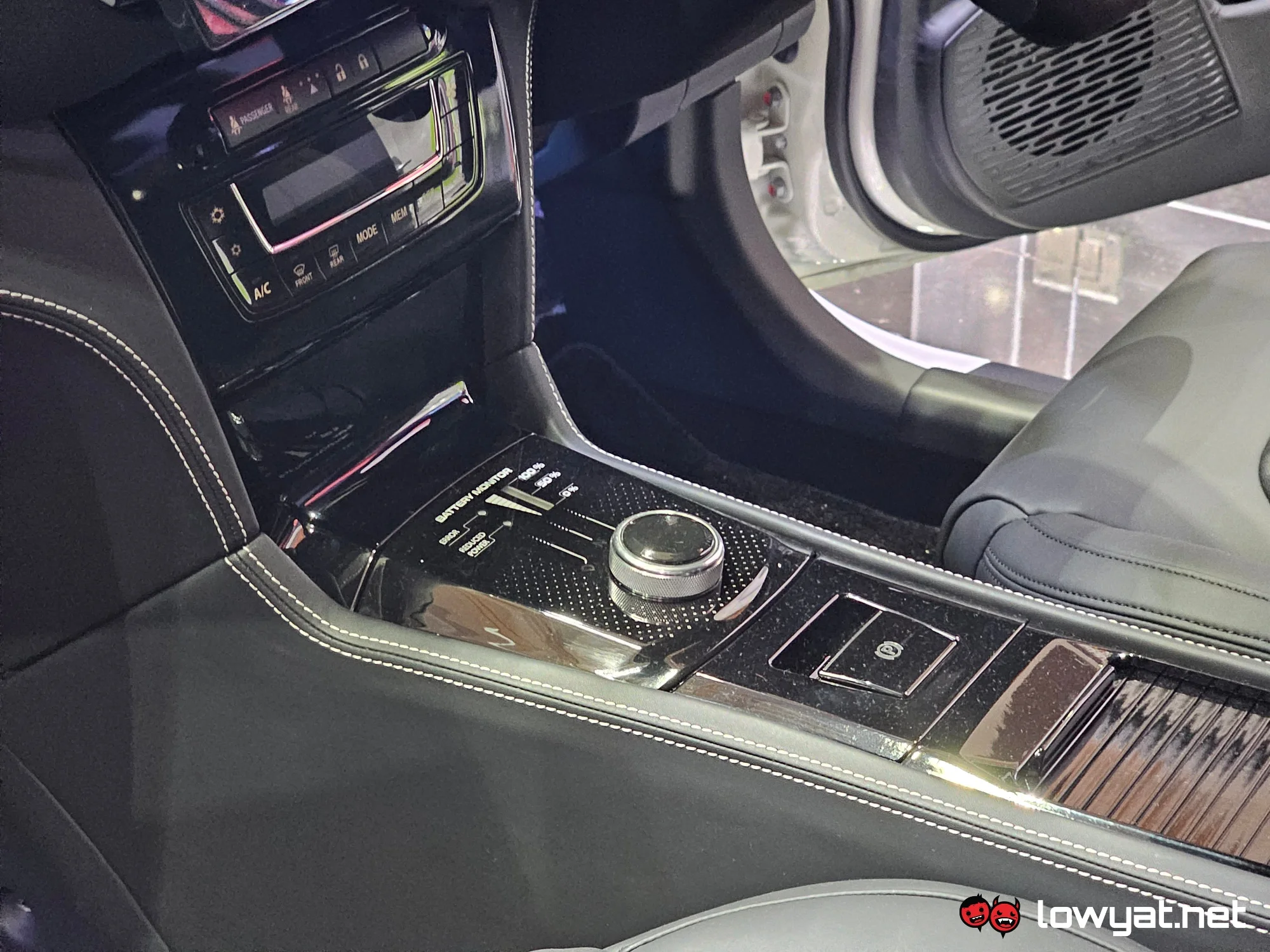 Menariknya majoriti rekaan emo-1 dihasilkan dalam negara