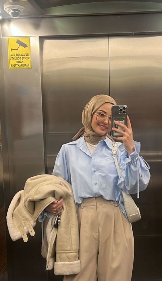 Bawa jaket ringan mudah alih memudahkan kita bersedia dengan peruahan cuaca