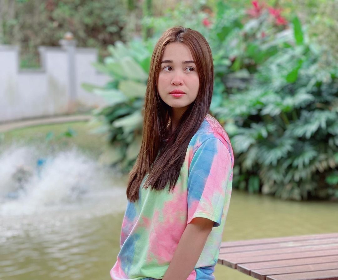 Campuran pelbagai etnik dapat hasilkan wajah jelita seperti Emma Maembong