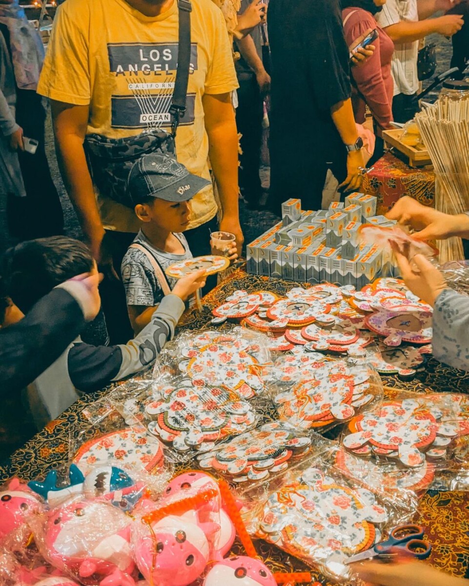 Berikan percutian padat dengan info untuk anak-anak