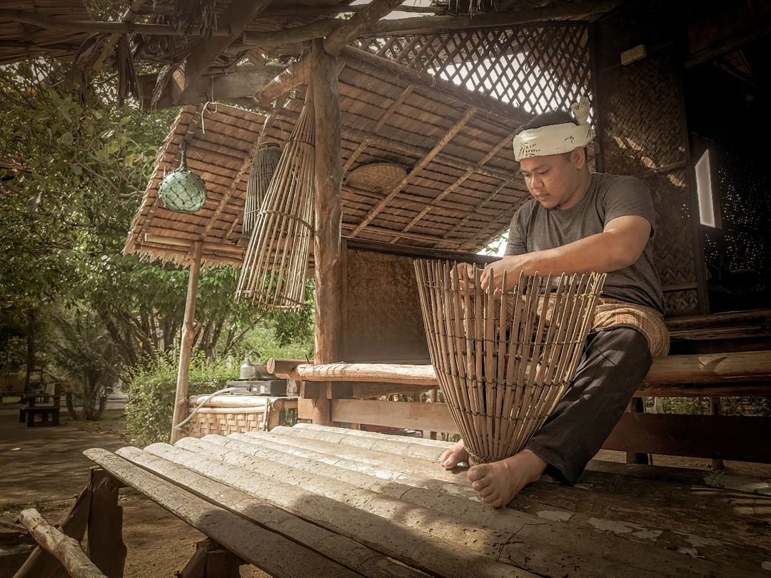 Contoh kehidupan orang lama nak pergi pukat ikan