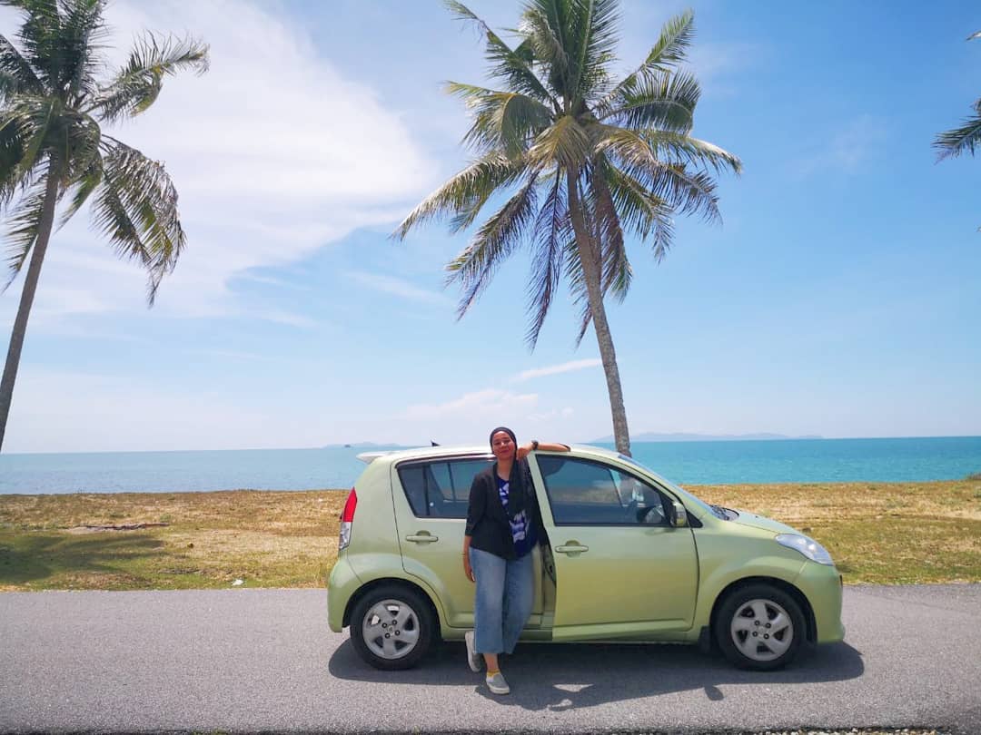 Setelah penat berkerja, tercetus idea dalam hati Farah