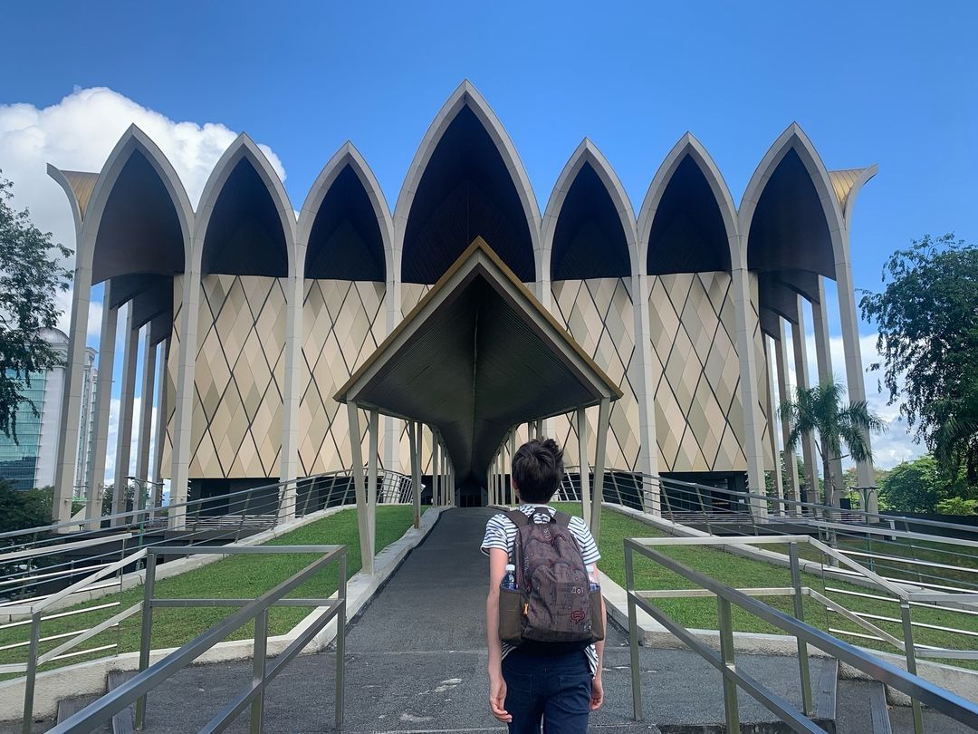 Sejak dibuka lebih daripad 1.7 juta pengunjung telah menikmati pameran disediakan