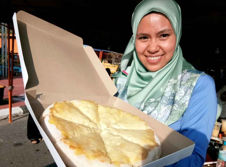 Contoh yang dihasilkan oleh warga tempatan