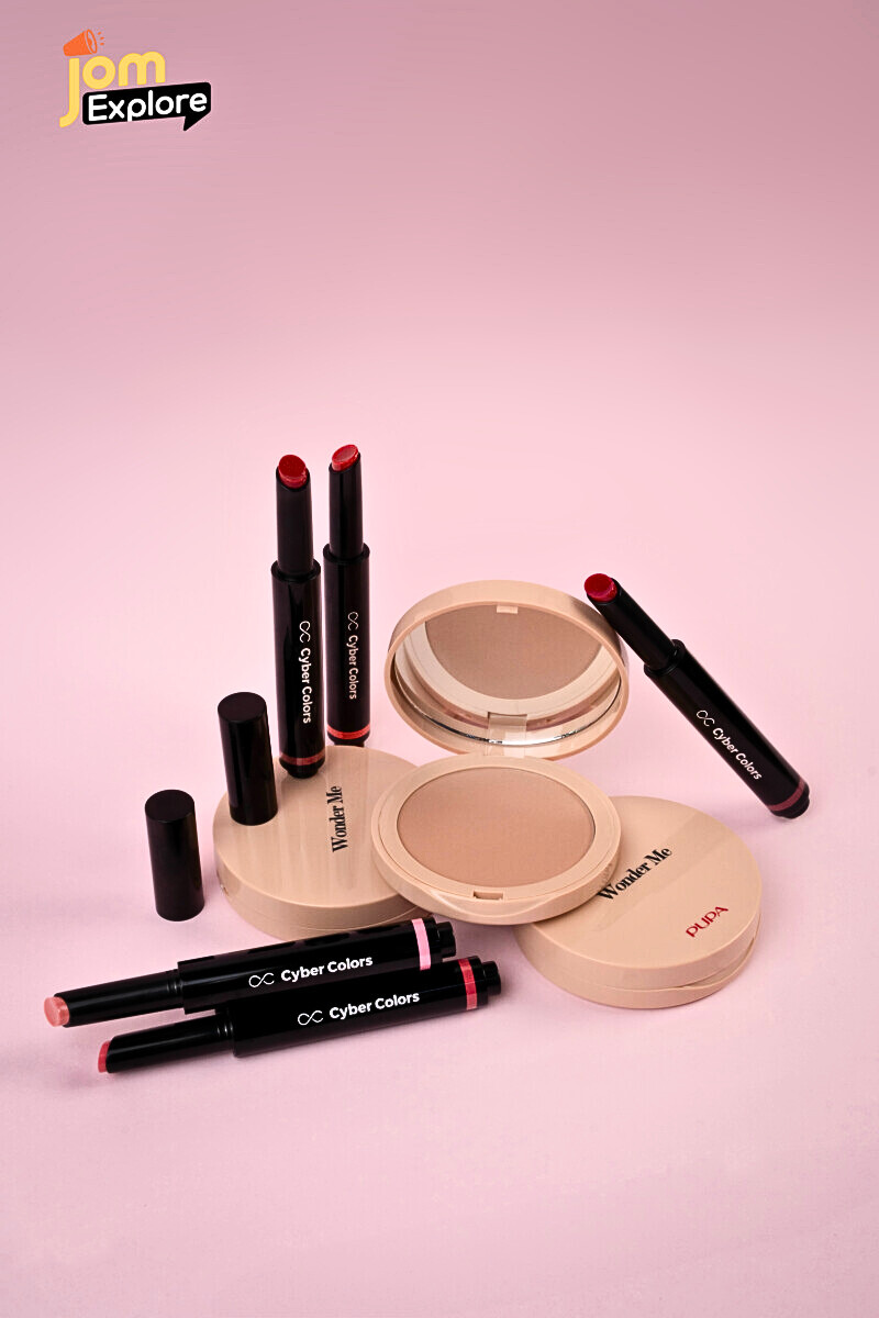 Jangan lupa untuk guna Cyber Colors untuk dapatkan bibir yang lebih bold