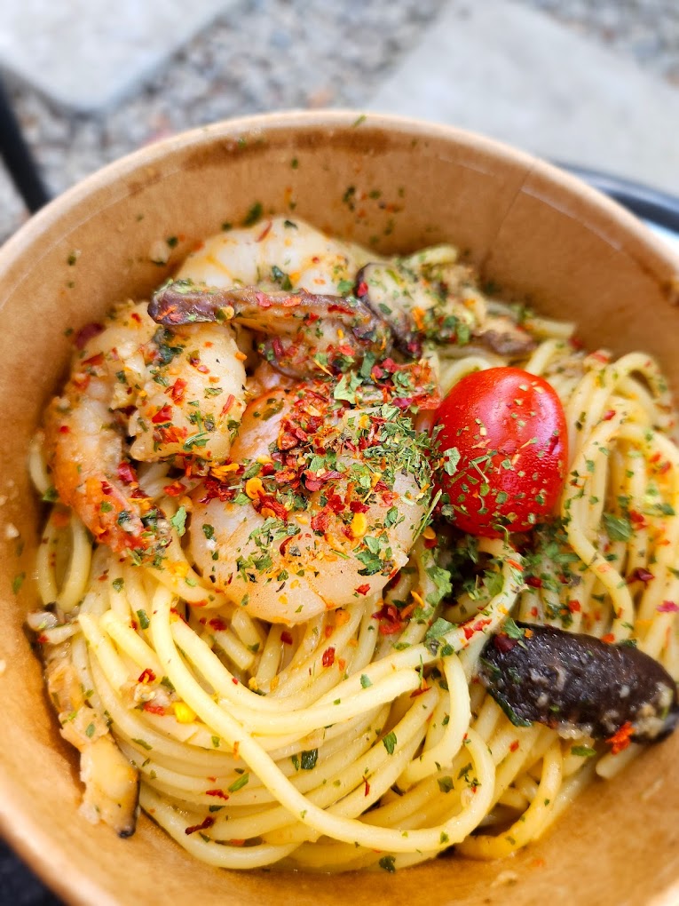 Takkan tak terliur lihat makanan Bluum kan?