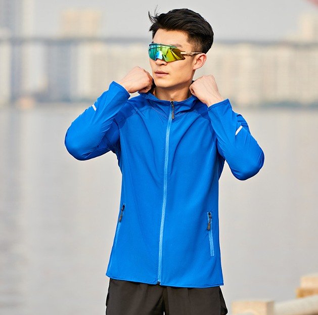 Selain itu, boleh pakai pakaian pelindung matahari seperti ini