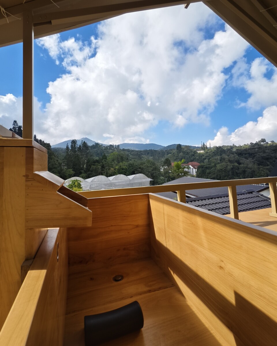 Bilik anda akan diberikan pemandangan sangat memuaskan