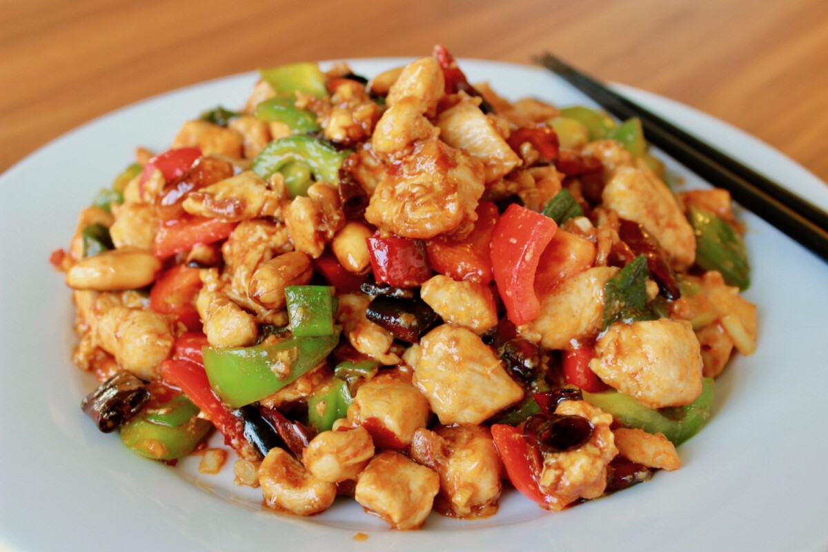 Jangan lupa Beijing juga menghasilkan banyak makanan sedap di sini