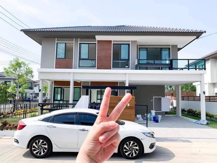 Hampir seitap rumah di negara mempunyai sebuah kereta