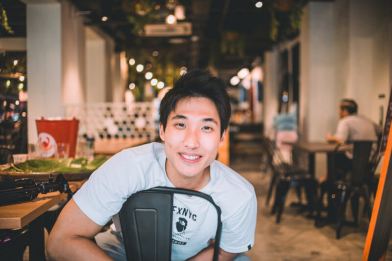 Zermatt terkenal sebagai seorang competitive eater dari Singapura