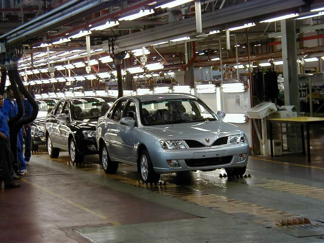 Unit Waja di assembly line di kilang Proton