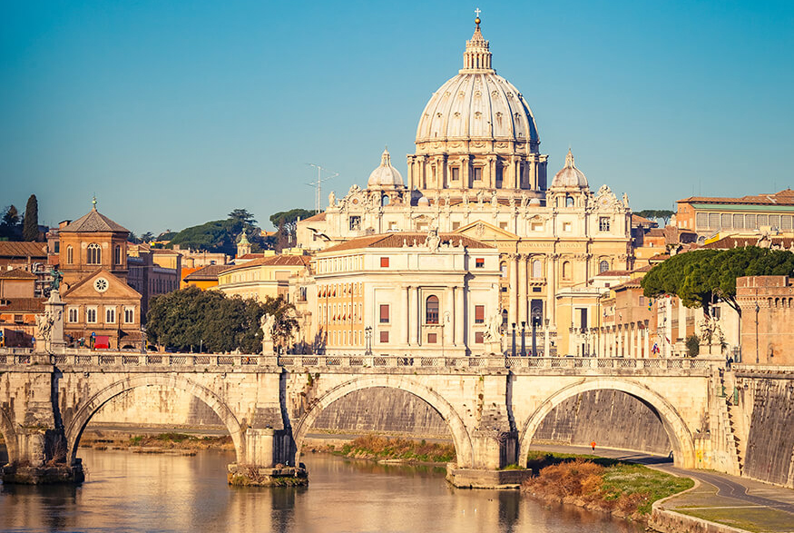 Muzium Vatican juga menjadi pusat perlancongan di Itali