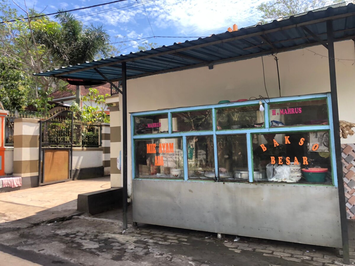 Sering dijual di warung seperti ini