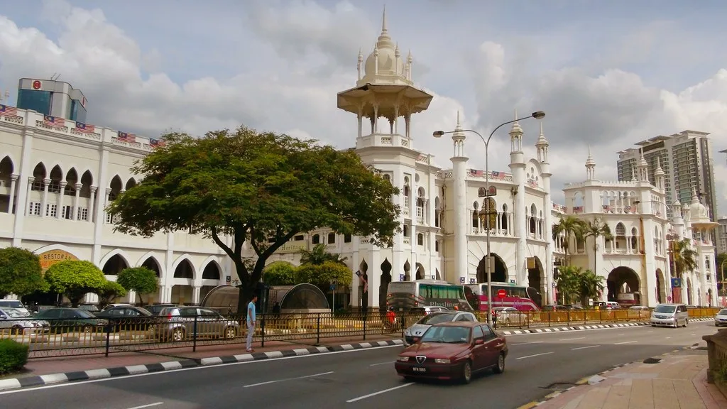 Kita juga perlu main peranan untuk menjaga bangunan daripada terbiar