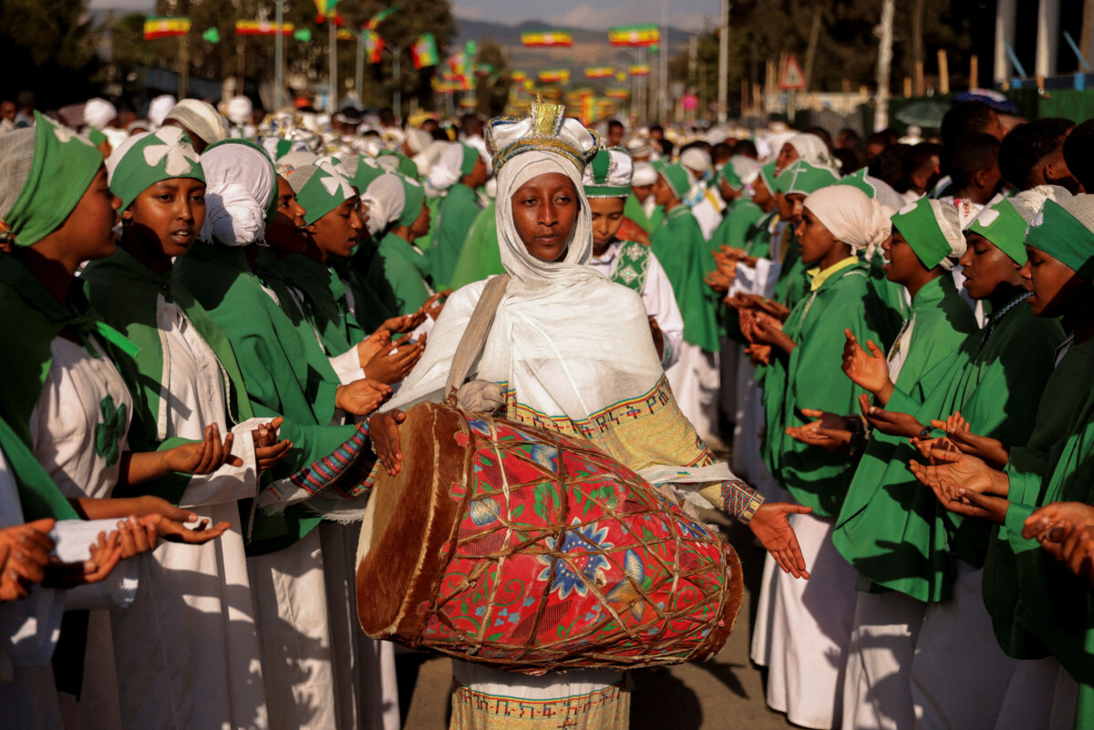 Kalendar Ethiopia mempunyai 13 bulan dan 365 hari sama seperti kita! Gambar ialah antara sambutan bulan mereka