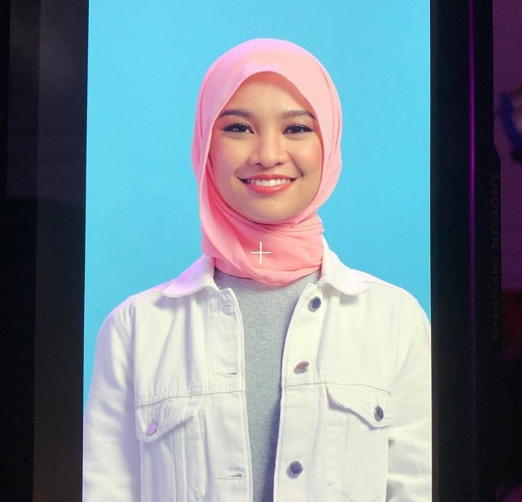 Anda juga perlu ambil gambar pasport baru tau! Gambar sekadar hiasan