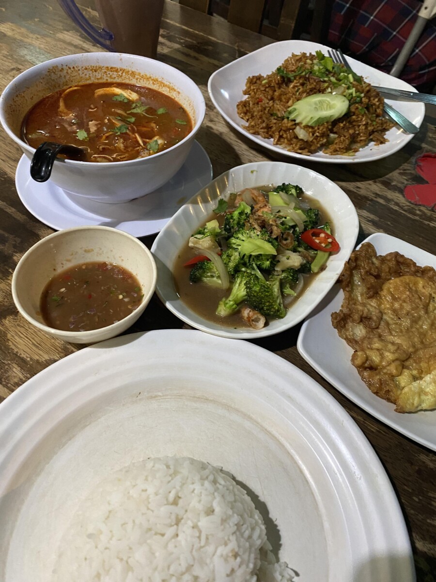 Majoriti kedai makan di pusat pelancongan ni tidak reti jual makanan sedap!