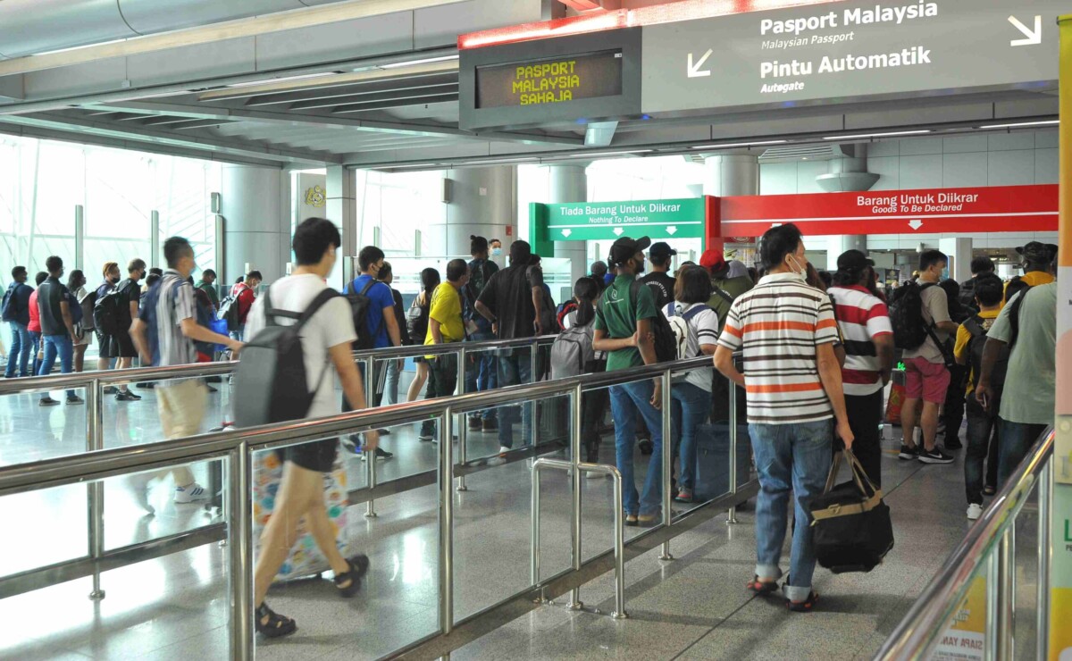 Siapa sangka kaki makan dari Singapura menjadikan Malaysia sebagai destinasi utama untuk makan