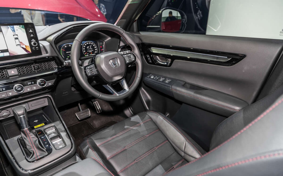 Kemasan dan penggunaan bahan premium membuatkan ia kelihatan mewah berjaya menarik ramai pelanggan