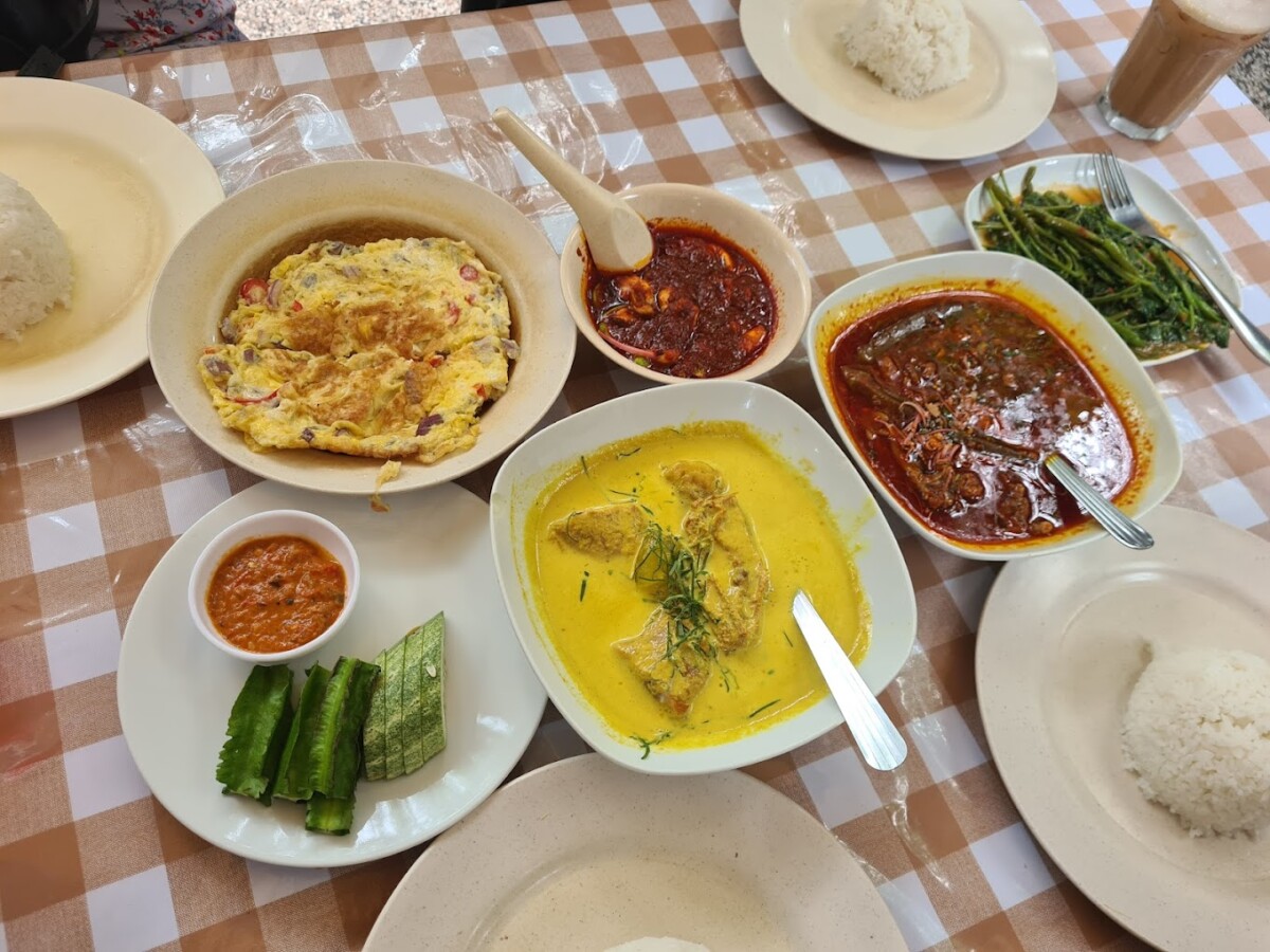 Menyinggah di Nilai, boleh cuba masakan di sini