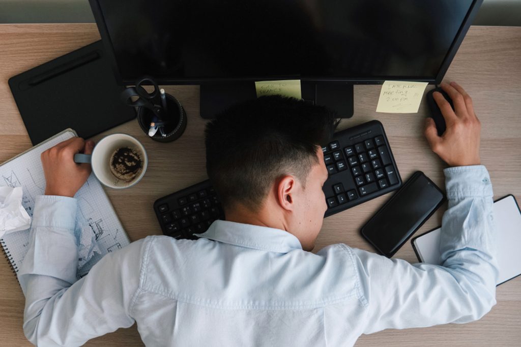 Semoga info ini bermanfaat untuk melawan masalah food coma