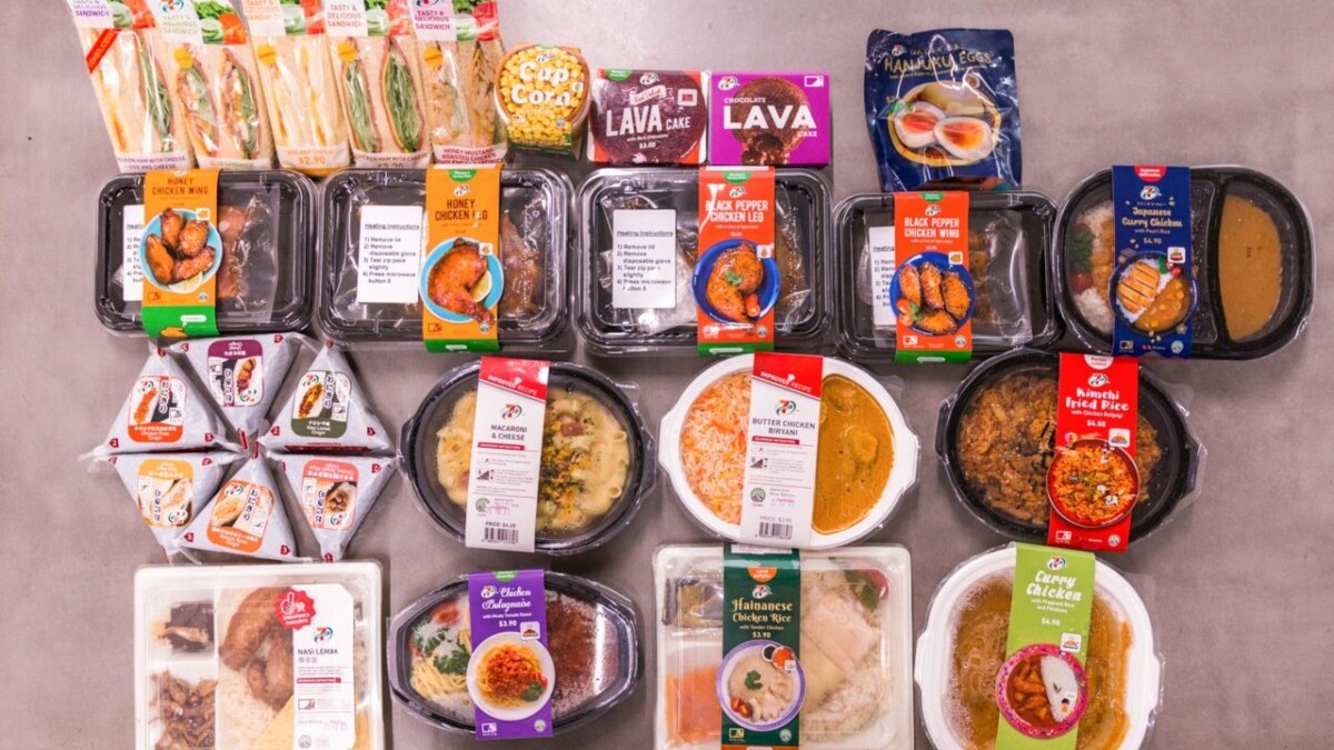 Kalau taknak snek ringan, makanan berat pun boleh anda nikmati dekat 7E Hatyai
