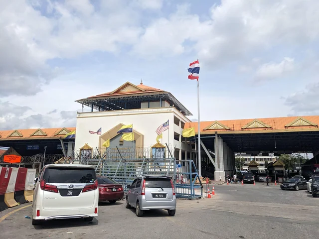 Tiap kali cuti panjang, warga Malaysia akan menghabiskan masa bercuti di Thailand