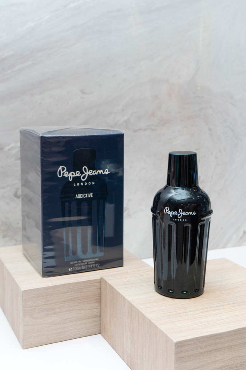 Untuk lelaki pula, min sarankan anda guna yang ini! Wangian maskulinPasti dapat menarik perhatian gadis idaman anda