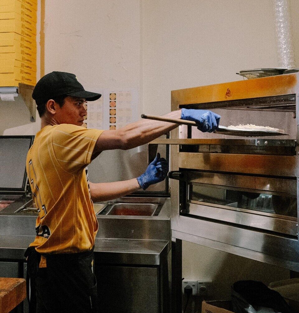 Pizza yang dihasilkan ialah resipi sendiri!