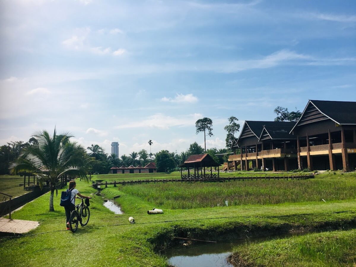 Anda percaya kalau min kata ini Shah Alam?