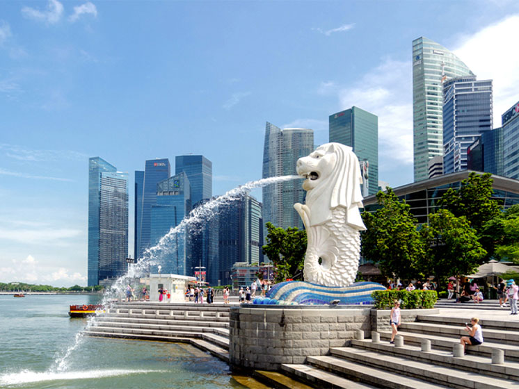 Merlion antara lokasi tumpuan utama pelancong di sini