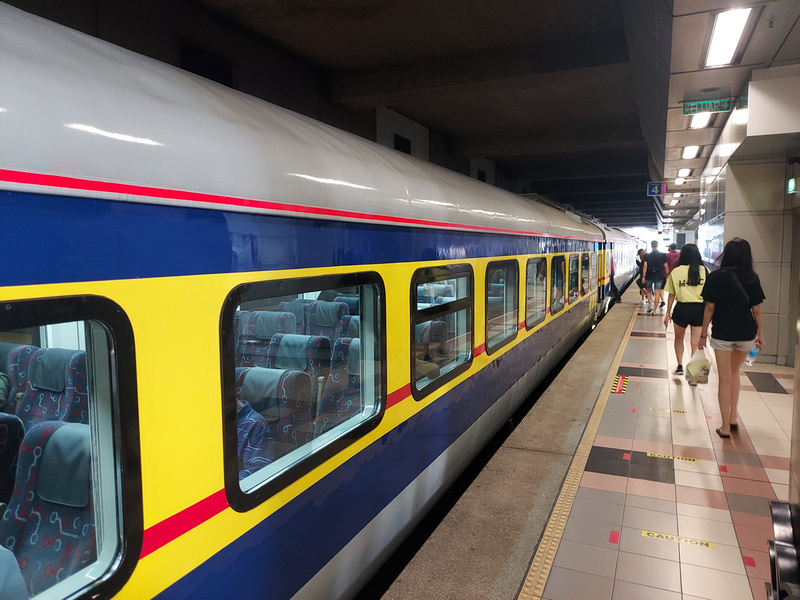Rupanya lagi senang nak ke Singapura naik kereta api berbanding memandu