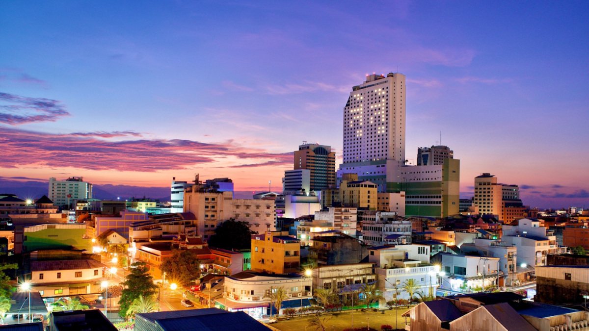 Berada di lokasi strategik, jom tengok rupa biliknya