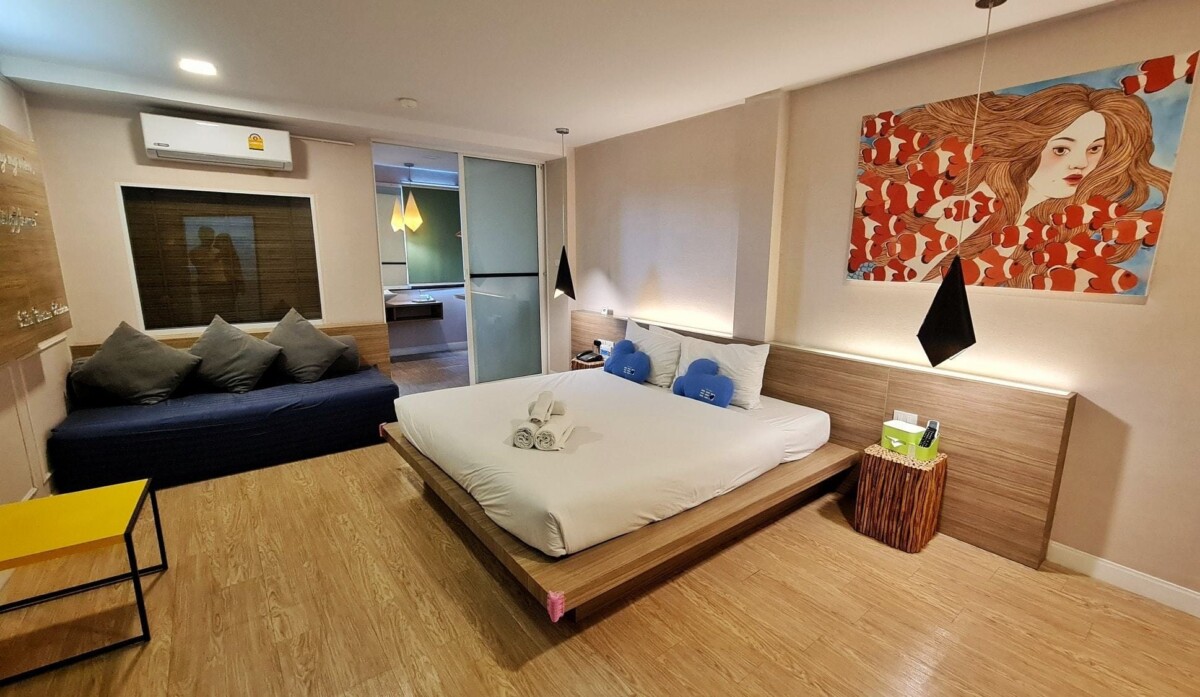 Bilik selesa, moden dan direka dengan baik, padan dengan harga