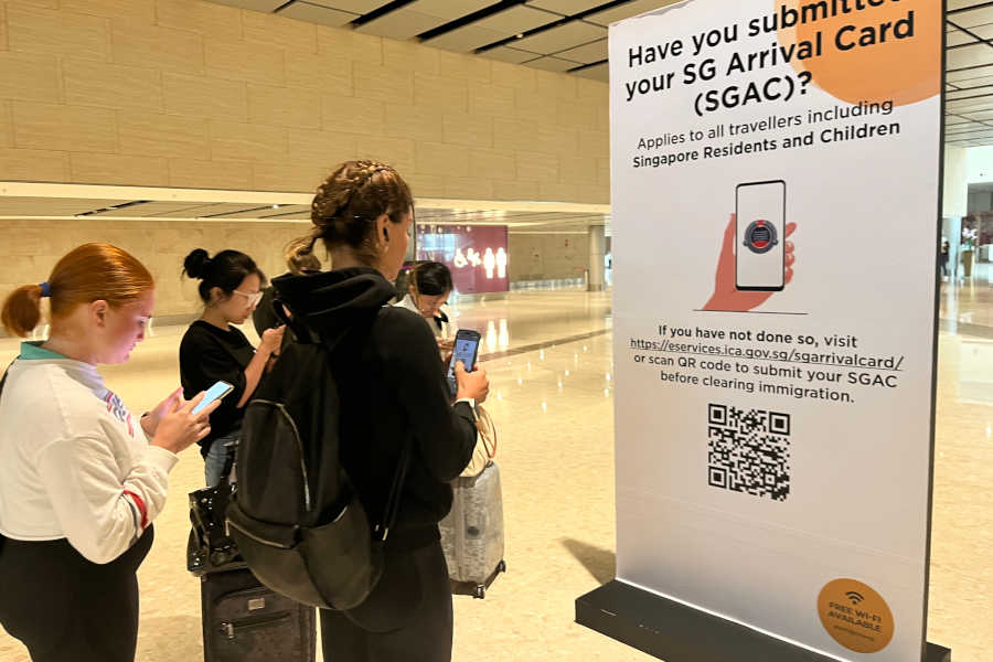 Pastikan anda buat terlebih dahulu SG Arrival Card supaya nak masuk ke negara jiran lebih mudah