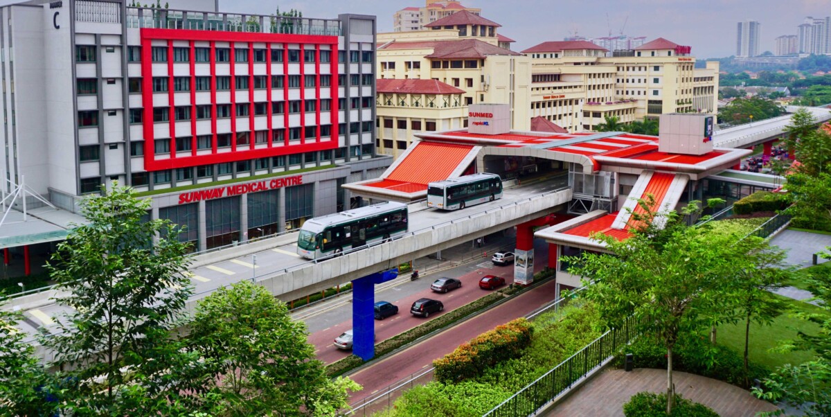 Satu-satunya sistem BRT di negara, unik dan hebat
