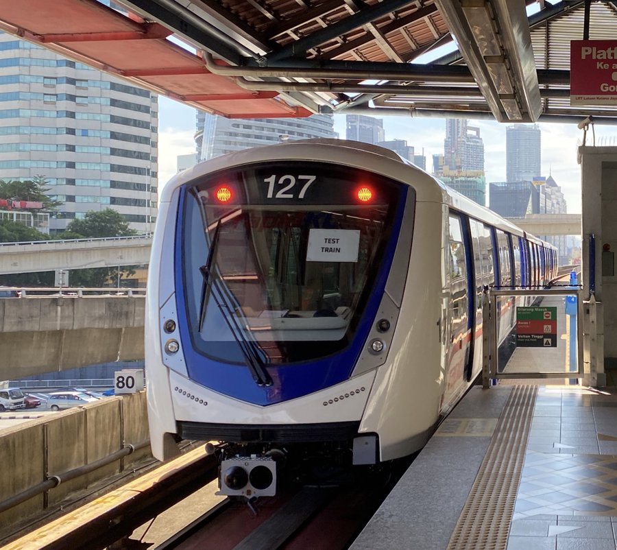 LRT Kelana Jaya pula menjadi tulang belakang untuk sistem transit KL
