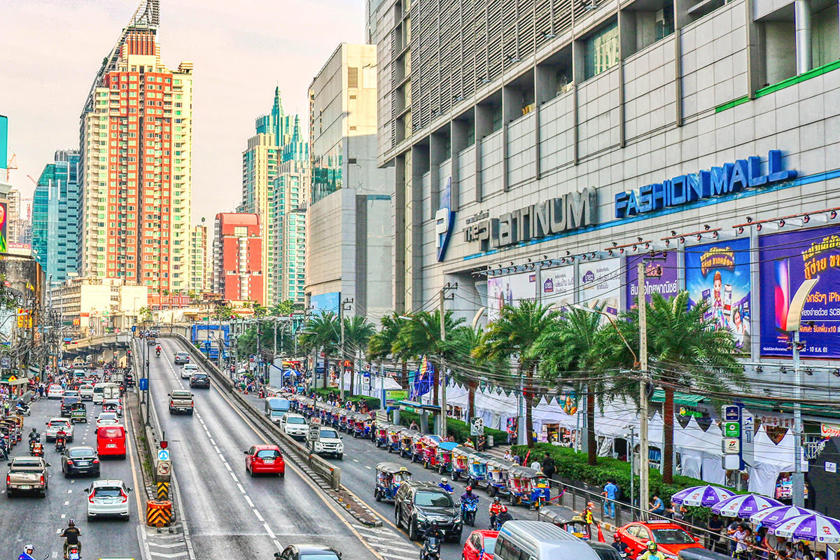 Di sini pula syurga untuk pakaian! Harga pun berpatutan