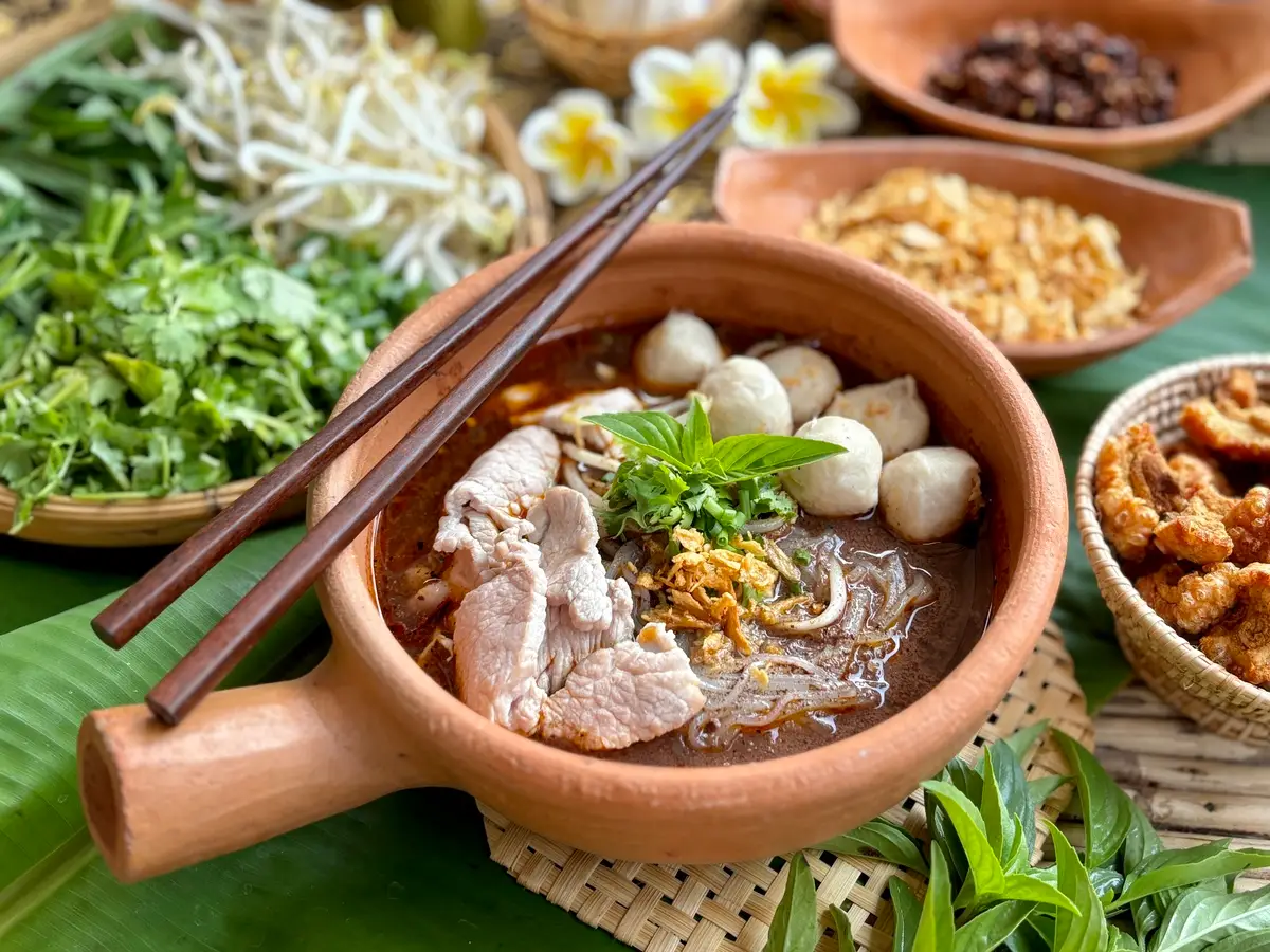 Selain itu jangan lupa untuk cuba boat noodle thai yang halal 
