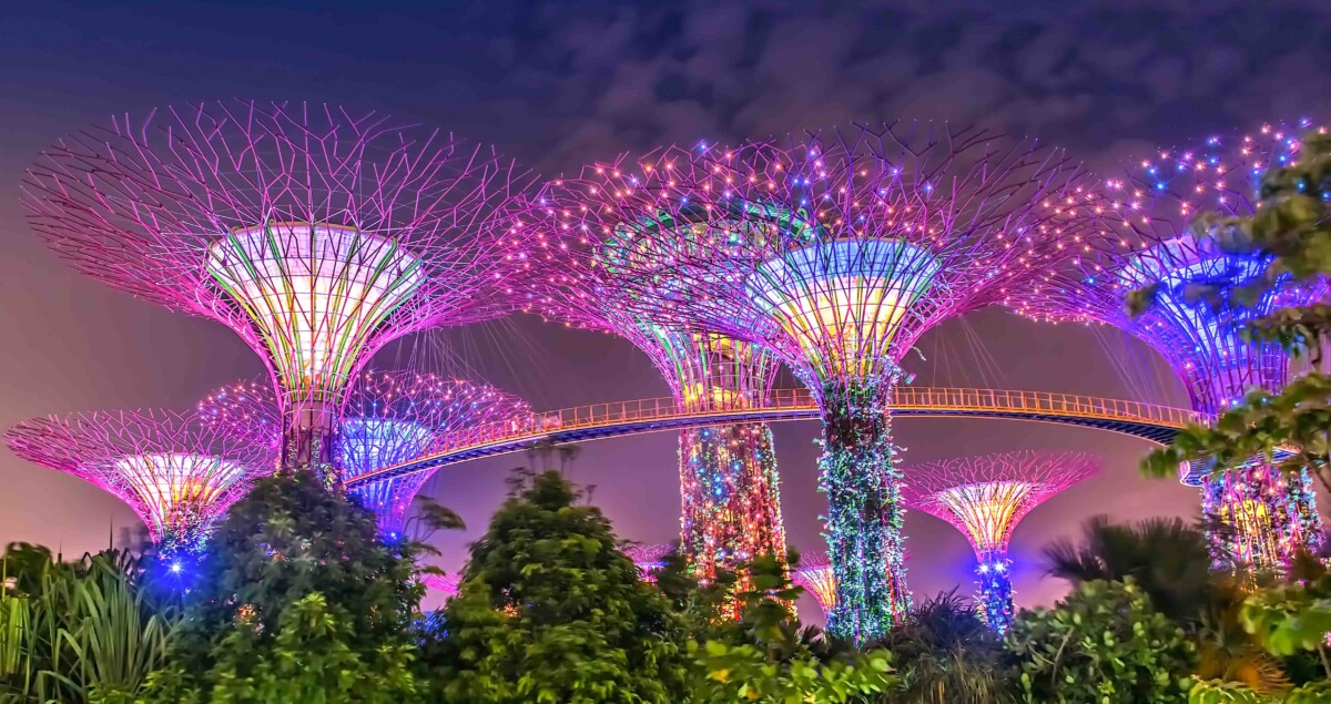 Paling penting jangan lupa untuk singgah Gardens By The Bay