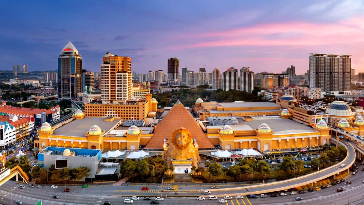 Hanya Sunway Pyramid sahaja boleh anda pergi dengan menggunakan BRT