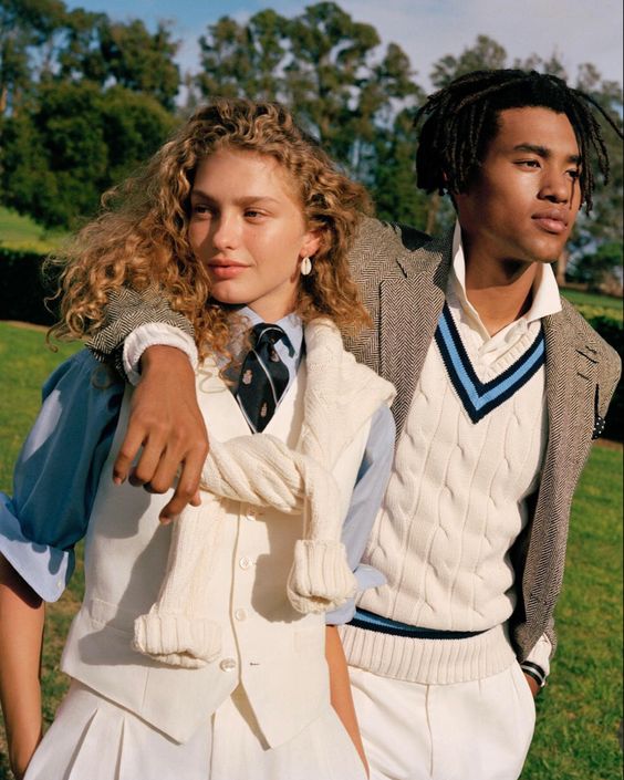 Gaya Ivy League seperti ini menggambarkan apa yang netizen faham tentang trend ini