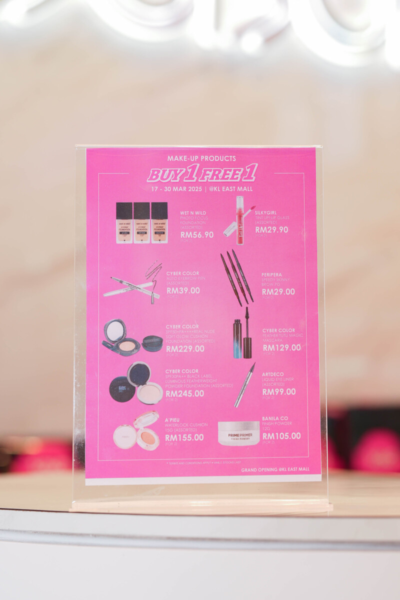  Cantik berganda! Nikmati promosi Beli 1 Percuma 1 untuk solekan & topeng muka terpilih! 