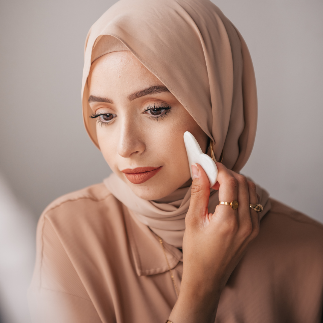 Tak cukup air? Jangan risau, skincare yang betul boleh bantu! 