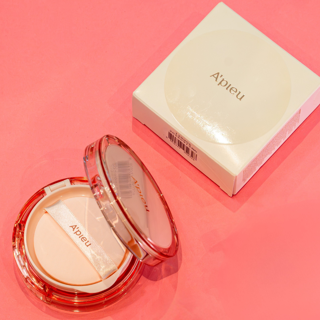 Cuba Apieu Waterlock Cushion 15G untuk sentuhan dewy dan kelembapan ekstra sepanjang hari.