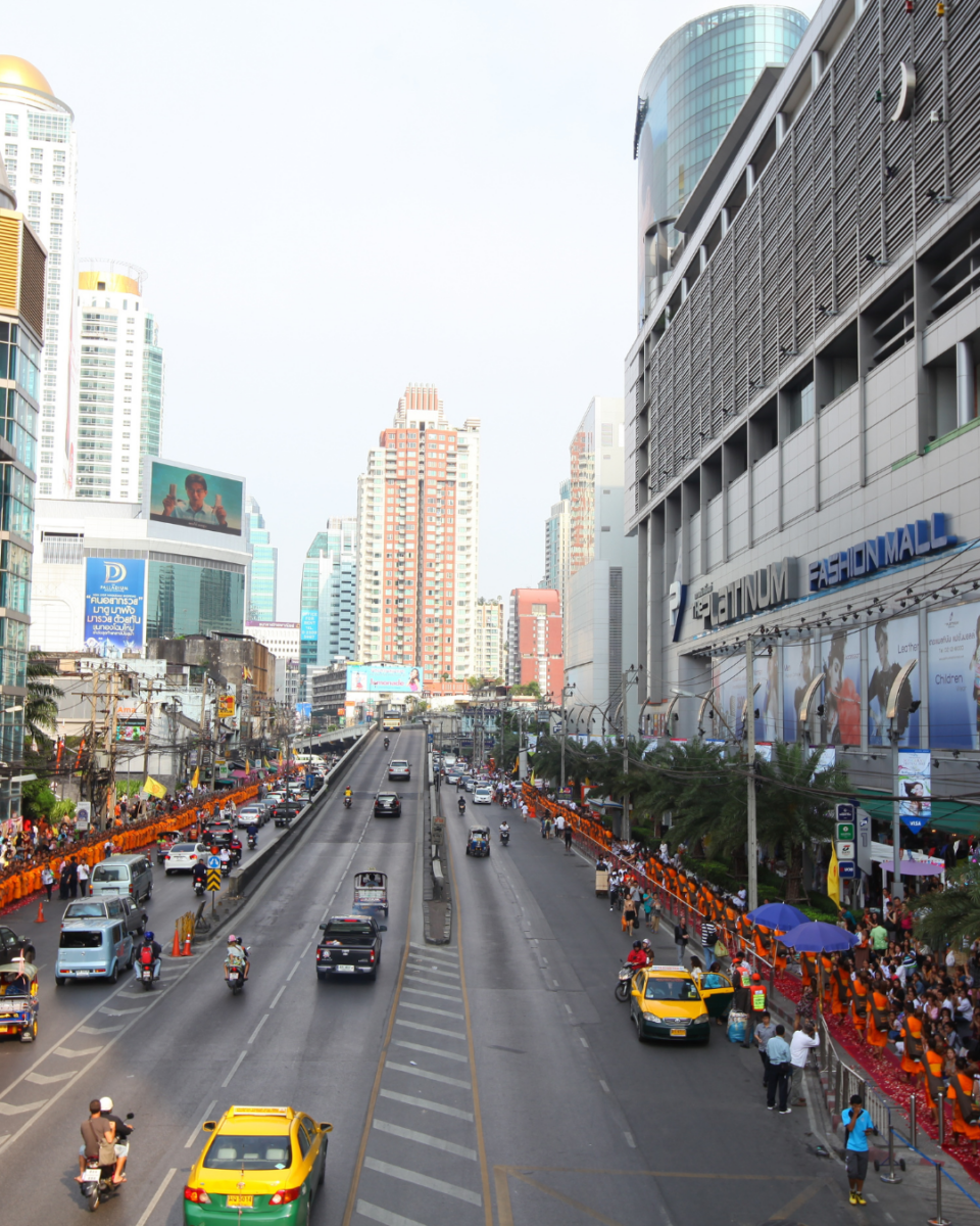 TDAC kini menjadi syarat penting sebelum melancong ke Thailand — pastikan borang diisi awal agar percutian ke destinasi popular seperti Bangkok, Phuket atau Chiang Mai berjalan lancar tanpa halangan di imigresen.